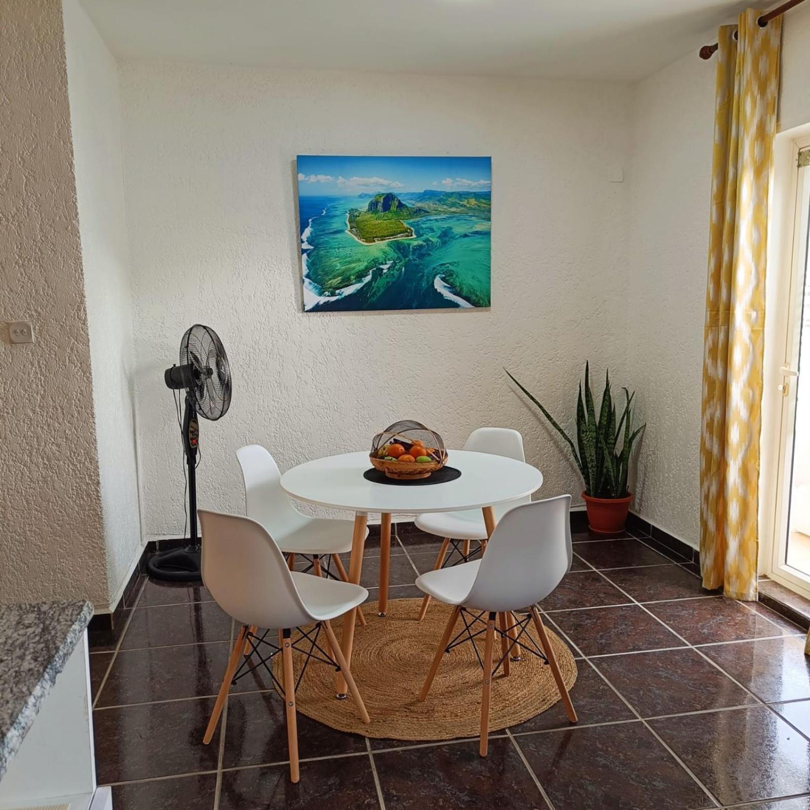 The Coastal Apartment Flic-en-Flacq المظهر الخارجي الصورة
